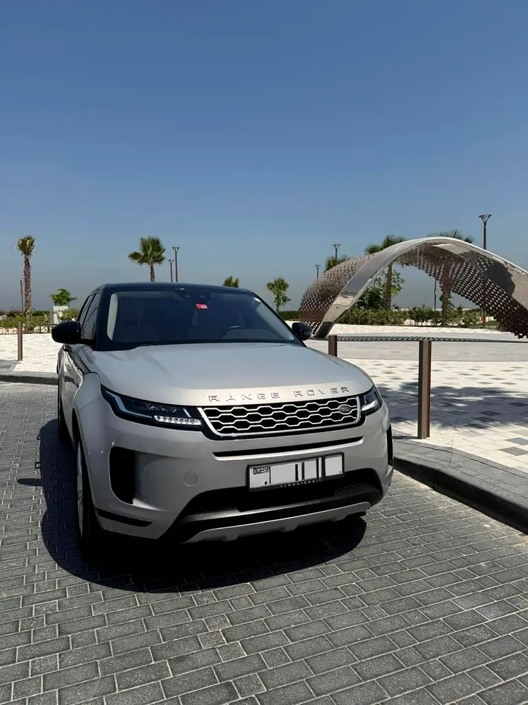 Land Rover Range Rover Evoque 2020 — photo 1 of 12