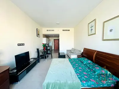 FURNISHED & VACANT | BRIGHT INTERIORS | SPACIOUS UNIT