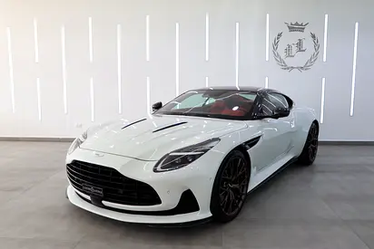 2024 Aston Martin DB12 照片 3