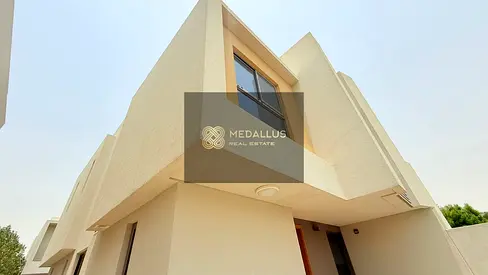 Fully Furnished 4 BHK Villa | Luxury Family Home-High ROI | Premium Location