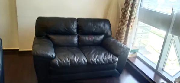 Leather Sofa to sell in very good condition