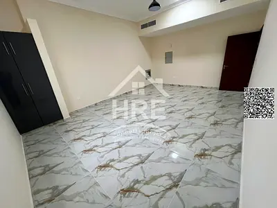 rooms ,hall, first occupancy for rent in Mowihat