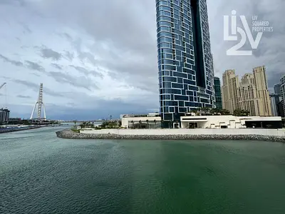 Marina Residence | Water Views & Stillness