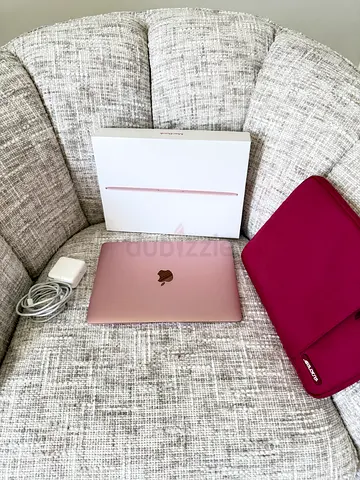 Premium 2017 MacBook Air 12” – Like New Condition