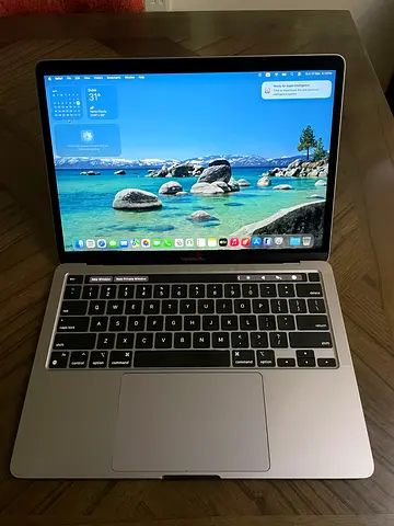 Apple MacBook Pro 13-inch M1 1TB 16GB RAM (Silver) - perfect condition