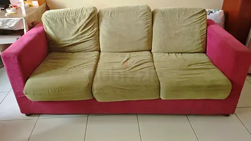 3 seater sofa urgent sale