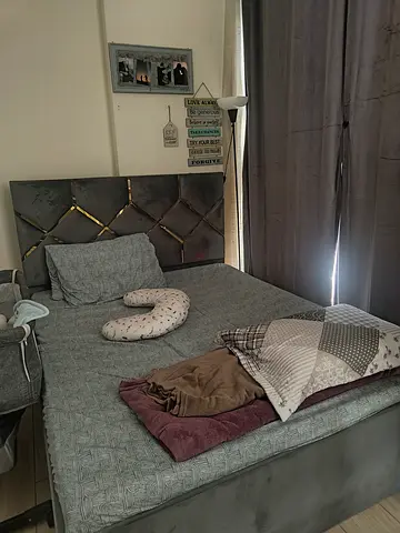 Queen size bed 1 year old customised