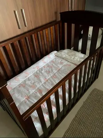Baby crib for sale