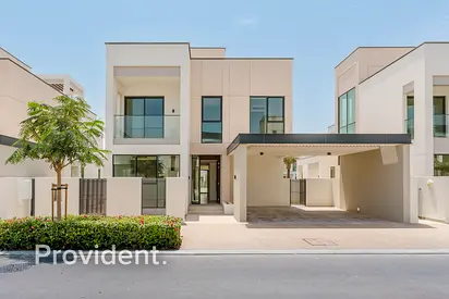 Brand new | Large Plot | Park and Amenities Facing