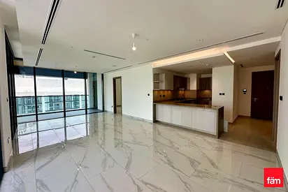 Creek View | High Floor | Posthandover