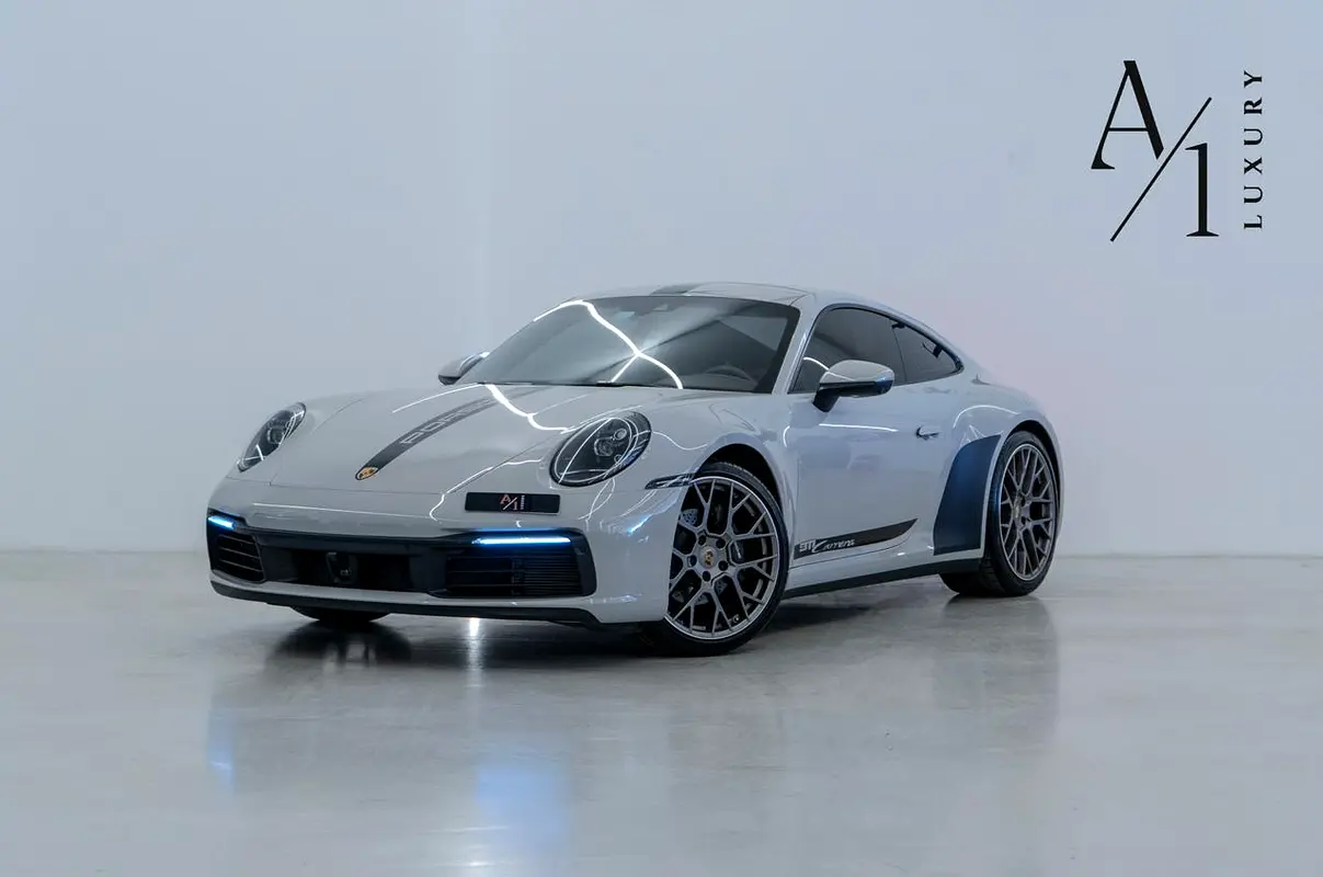 Porsche 911 2022 — photo 1 of 15