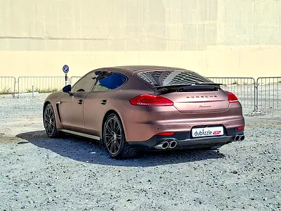 صورة 8 لـ 2015 Porsche PANAMERA