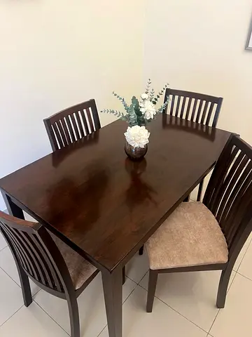 Homes r us Dining Set