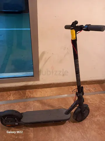 Xiaomi Electric Scooter 4 Black - Good Condition, Foldable e-Scooter