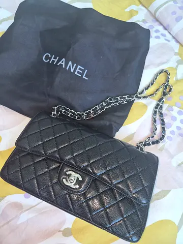 Chanel classic flap