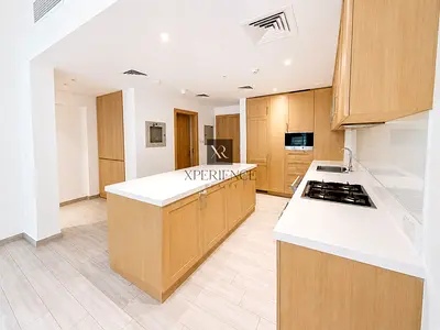 LOWEST PRICE | VACANT | RARE UNIT | PREMIUM AMENITIES