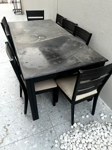 dining table with 8 chairs (black) - used