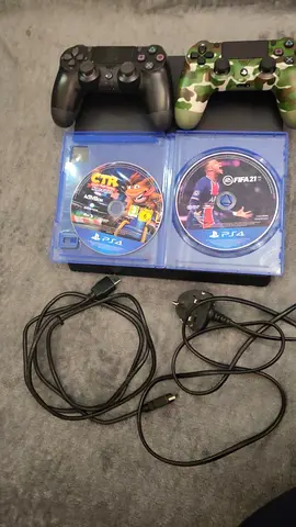 Ps4 silm و قابل لي تفاوض aed900