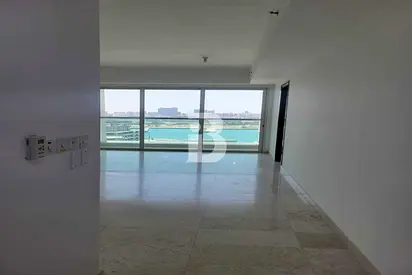 Vacant | Stunning | Premium Amenities
