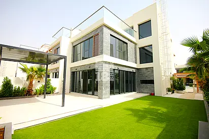 6 Bedrooms - Upgraded Golf Course View