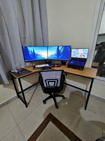Computer Corner Table and Computer Chairs