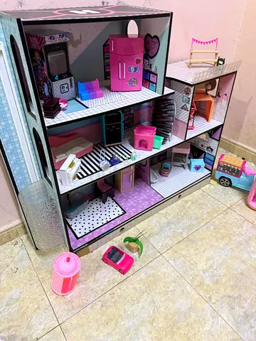 Large Lol Dollhouse Playset with Furniture (Pink/Black)