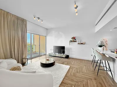 Furnished-Fully upgraded | Vacant | Race Course