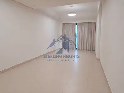 Elegant Canal-Facing 2BR | Closed Kitchen| Huge Layout