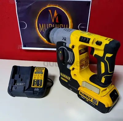 DEWALT ROTARY HAMMER DRILL 18V B.L