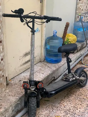 Electric scooter