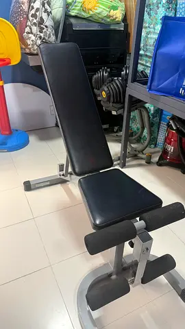 Adjustable gym bench