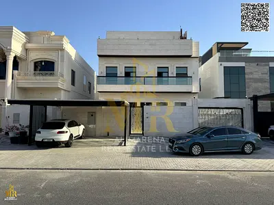 بمعدل 150 حرف بالقرب من السوق الصيني وعلى بعد دقايق من الشاطئ بمنطقة العالية خمس غرف مع روف بسعر شامل ريوم وكهرباء وميه