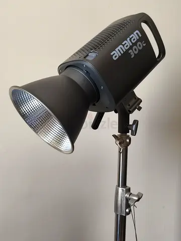 Amaran 300c LED Video Light - Like brand new.