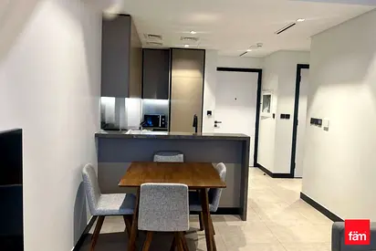 Burj Khalifa View| Fully Furnished| Canal View|
