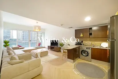 Floating Lake View | Fully Upgraded | VOT
