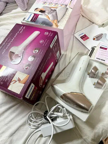 Philips Handheld Garment Steamer - Lightly Used