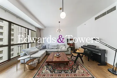 Exclusive|Mid Floor|Upgraded (wood)|Furnished