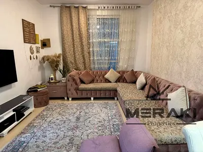 Freehold City Tower Unit With Private Parking