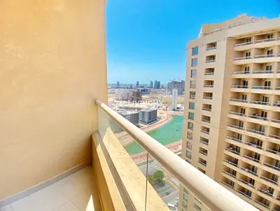 READY TO MOVE | UNFURNISHED | PRIME LOCATION