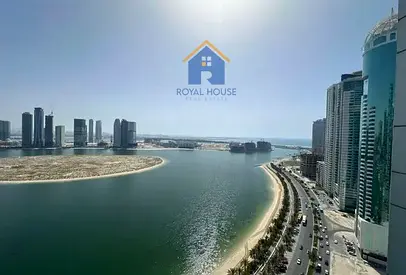للبيع شقة مميزة في برج صف أول على البحر