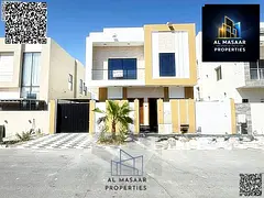 Two-story villa with a roof terrace, 6 master bedrooms, freehold ownership. Price includes registrat
