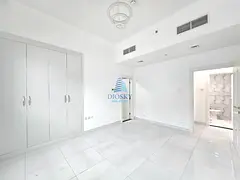 Chiller &amp; AC Free | Closed Kitchen | Near to Exit