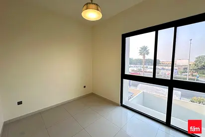 Single Row | Large 3 Bed Middle | Terrace Unit
