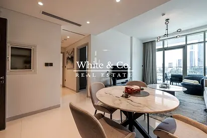 Luxury Living l Vacant l Full Marina View