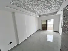 Brand-new first tenant apartment located in Al Alia, behind Al Bait Al Motawahid, featuring super