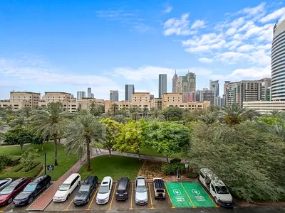 Upgraded-Furnished | Park view | Well maintained