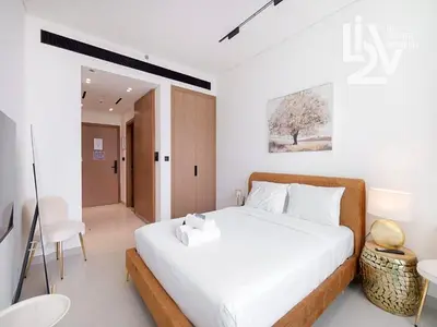 Bright Studio | Chic Furnishing |Flexi Cheques