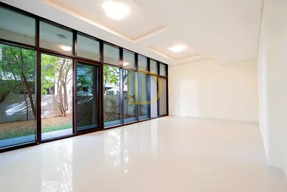 Spacious Layout - 3 Bed Plus Maid - THM1