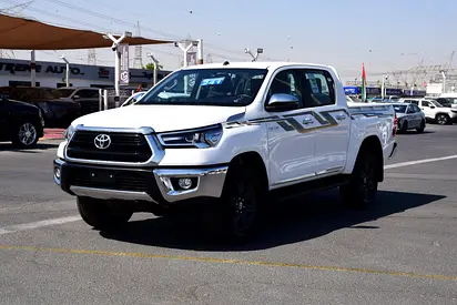 Toyota Hilux SR5 2026 GCC Specs