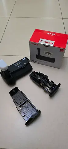 Canon Battery Grip with Dual Battery Holders (Used) - BG-E14 Fits EOS Series